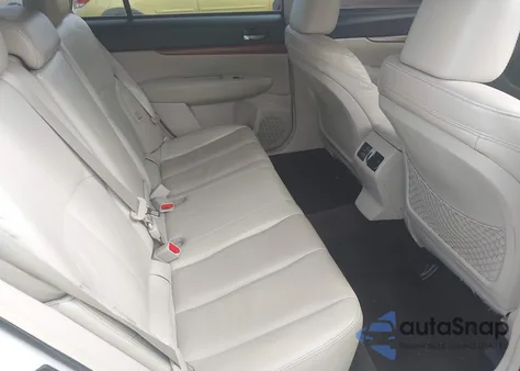 2013 Subaru Outback 2.5I Limited z USA, uszkodzony, nr VIN 4S4BRBLC5D3318325